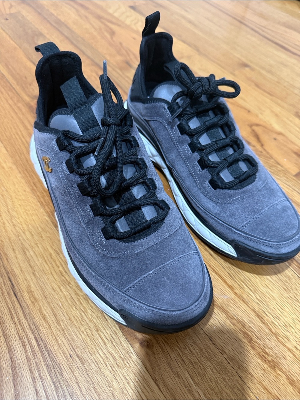 CHANEL Sneakers - Casual Comfort